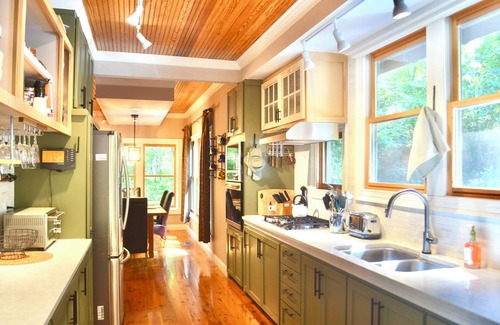 Glenville House | Mountain retreat by Lake Glenville: creekside, secluded, Cashiers - Glenville