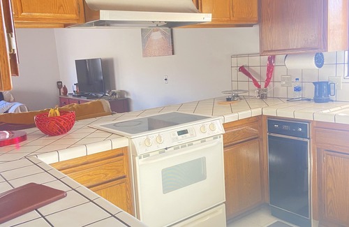 Kernville House | Mountain retreat close to hikes trials and dining