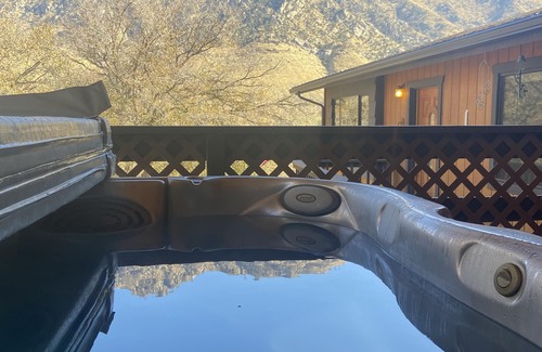 Kernville House | Mountain retreat close to hikes trials and dining