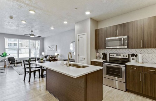 Draper Apartment | Mountain Retreat | Gym | Pool | Central | Hot Tub