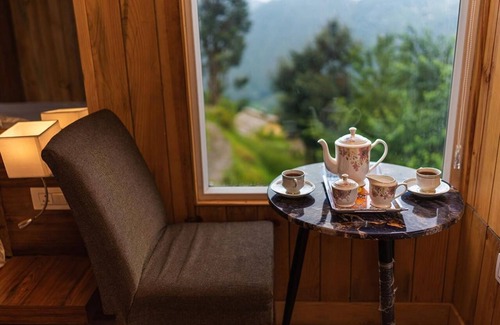 Kaul Villa | Mountain Retreat, Mukteshwar by Ebony Stays| Luxury 6BHK with Himalayan Views