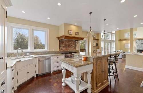 Twain Harte House | Mountain Retreat Near Pinecrest Lake- Spectacular views
