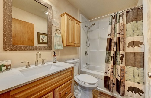 Cripple Creek House | Mountain Retreat with stunning views on 2.5 Acres
