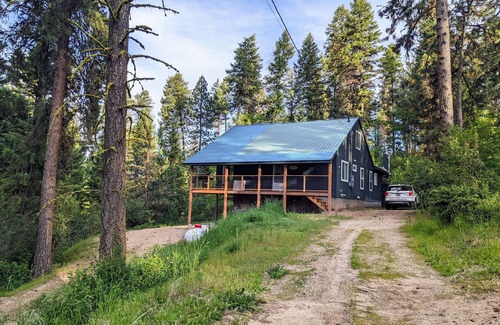 Garden Valley House | Mountain Retreat, Spacious Cabin on 2.5 acres, firepit and trails