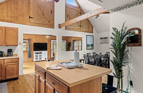 Great Cacapon Cabin | Mountain Retreat w/HotTub, Spacious Deck & FirePit