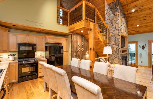 Lenoir Cabin | Mountain Retreat with Seclusion & Adventure