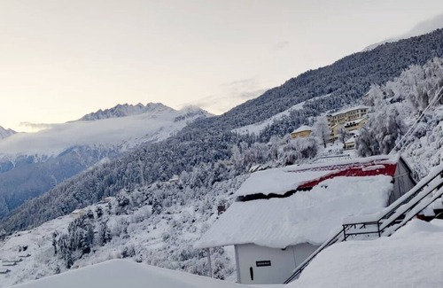 Auli Hotel | Mountain Rover Auli