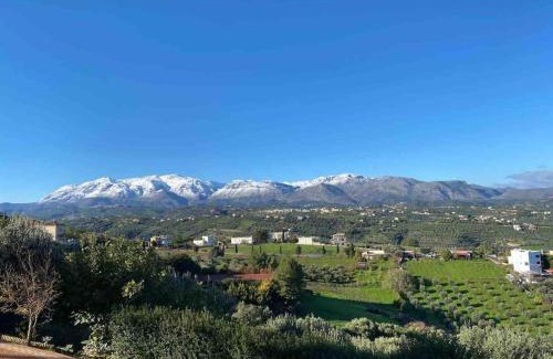 Archanes Apartment | Mountain & Sea view country villa near Heraklion
