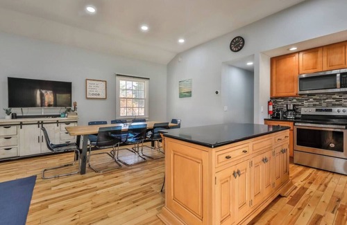 Jewett House | Mountain Serenity - brand new hot tub - fire pit