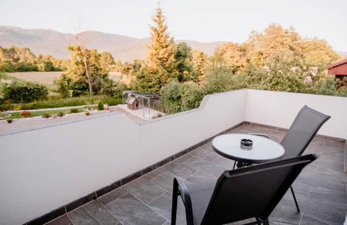 Korenica Apartment | Mountain Serenity Rooms - Double Room with Balcony 2