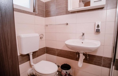 Korenica Apartment | Mountain Serenity Rooms - Double Room with Balcony 2