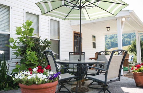 Independence House | Mountain serenity!