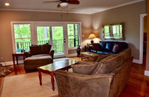 Townsend House | Mountain Shade