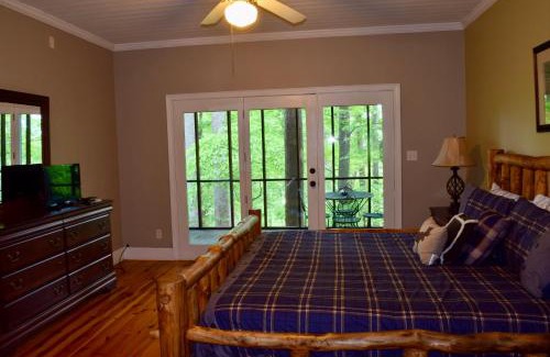 Townsend House | Mountain Shade