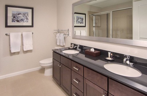 Park City Resort | Mountain Side Resort with direct Ski in/out capabilities w/Indoor pools and 2 open air hot tubs