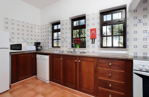 Monchique House | Mountain-side Villa with view to the coast, ideal to relax, complete with Pool.