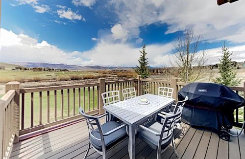 Grand Elk Ranch House | Mountain Sky
