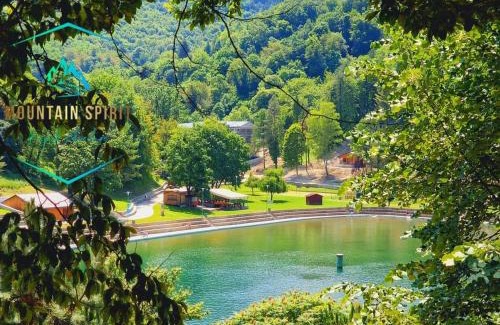 Orahovica Apartment | Mountain Spirit Apartments near Lake Orahovica