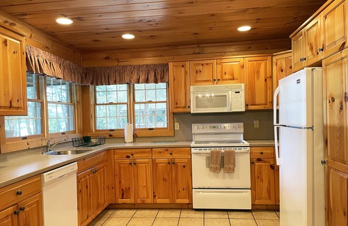 Reeders Other | Mountain Springs Lake Resort