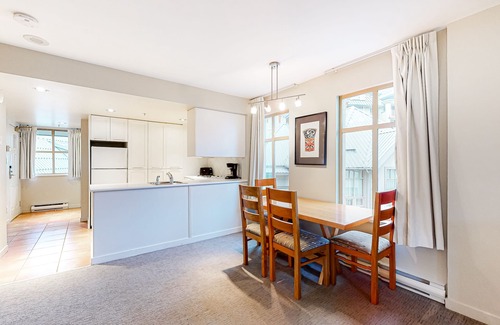 Whistler Village Apartment | Mountain studio with fireplace, kitchen, & gym - near golf & ski lifts