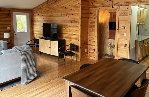 Lake Lure Cottage | Mountain Teahouse