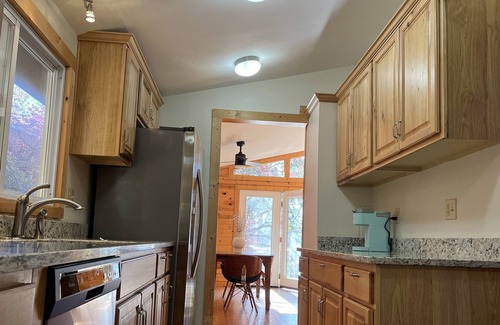 Lake Lure Cottage | Mountain Teahouse