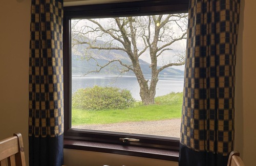 South Laggan Ski Chalet | Mountain Thyme Lodge Pet friendly lodge on Loch Lochy