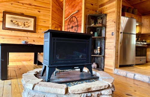 Ruidoso Cabin | Mountain Top | 3BR Cabin w/Hot Tub + Nature