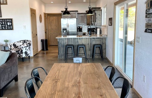 Tuskahoma Cabin | Mountain Top Cabin for 10 w Incredible Lake Views - Game Room, Firepit, Privacy