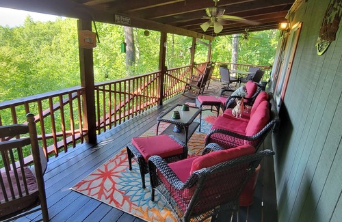 Sylva Cabin | Mountain Top Cabin with a View that is Centrally Located in Western Carolina.
