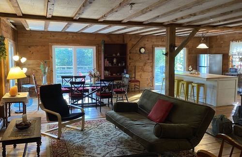 Williamsville Cabin | Mountain Top Escape