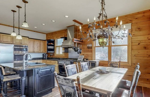 Tuckasegee Cabin | Mountain Top Lodge - stunning mountain views