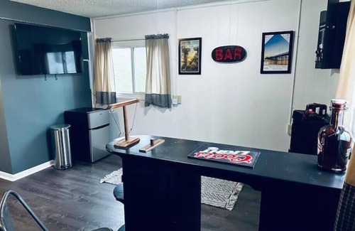 Stanley House | Mountain Top Retreat- amazing views, hot tub, game room, fire pit, pet-friendly