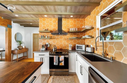 Wonder Valley House | Mountain Rising