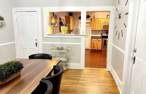Glenwood Springs House | Mountain Victorian+Heart of Downtown+Kitchen+Yard!