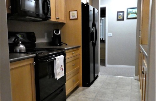 East Kootenay Condo | Mountain View Condo, 7+ Night Disc%, 2 Balconies, 2 King BR, 2 Bath-Pool/Hot Tub