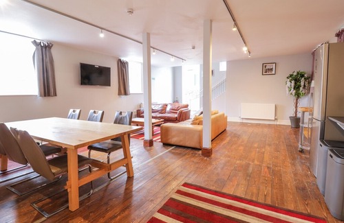 Penmaenmawr Cottage | Mountain View 2, PENMAENMAWR