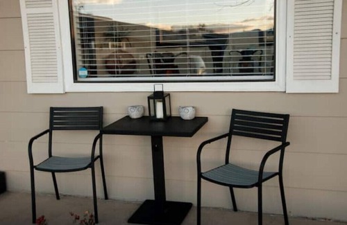 Englewood House | Mountain View 3 Bed - 2 Bath Freshly Remodelednn