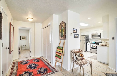 Northeast Heights House | Mountain-View Albuquerque Townhome w/Patio!