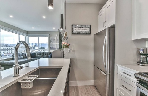 Haney Apartment | Mountain View Apartment