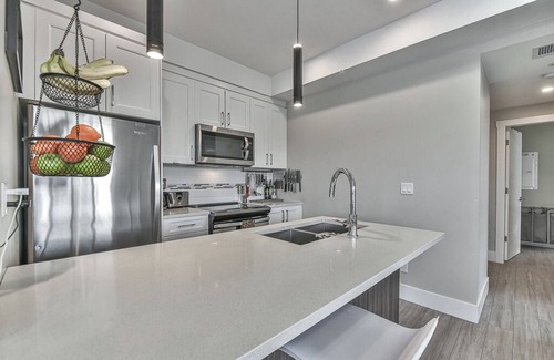 Haney Apartment | Mountain View Apartment