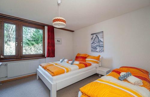 Oey Apartment | Mountain View Apartment In The Vacation Center
