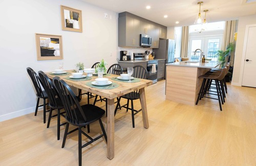 Harvie Heights Condo | Mountain View Condo in Harvie Height