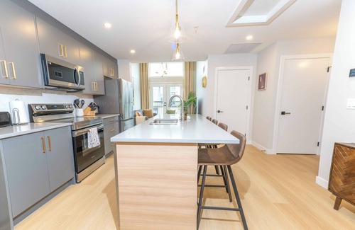 Harvie Heights Condo | Mountain View Condo in Harvie Height