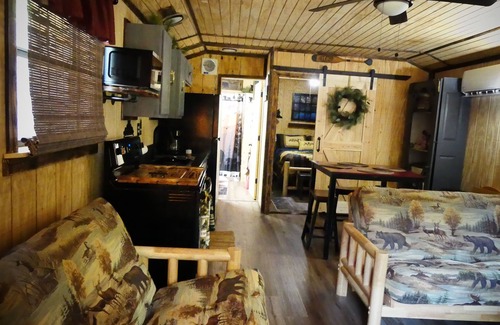 Pine Ridge Cabin | Mountain View Cabin -Cabin #1 @ Hidden Oaks Cabins