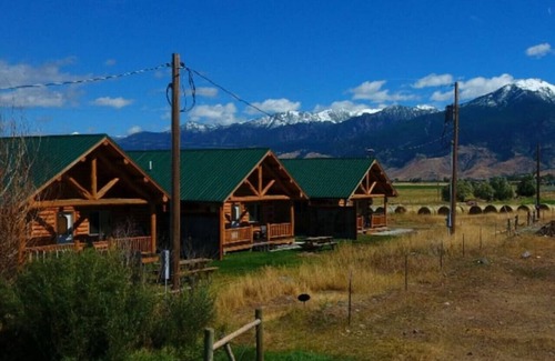 Pray Cabin | Mountain View Cabin in Pray MT