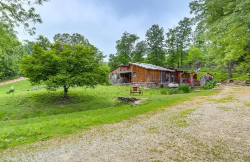 Mountain View House | Mountain-View Cabin on Farm 3 Mi to Town and Shops