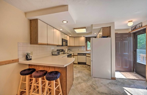 Campton House | Mountain-View Campton Retreat ~ 3 Mi to Ski Slopes