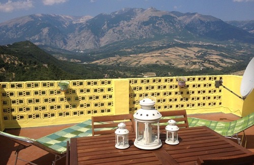 Casoli House | Mountain View Casoli
