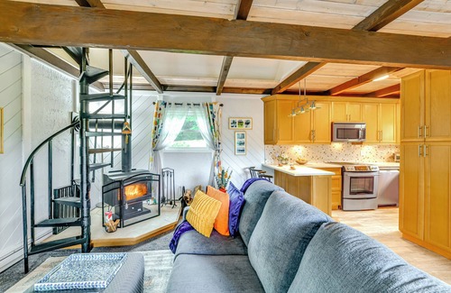 Denver Cabin | Mountain-View Catskills Casita: Hike, Fish & Golf!